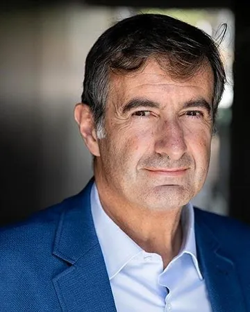 Jordi Juan, director de La Vanguardia, entrevistado en El Diario del Poder